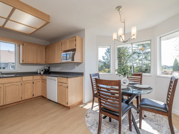 18638 59 Avenue, Surrey, BC, V3S 7Z8 - 13