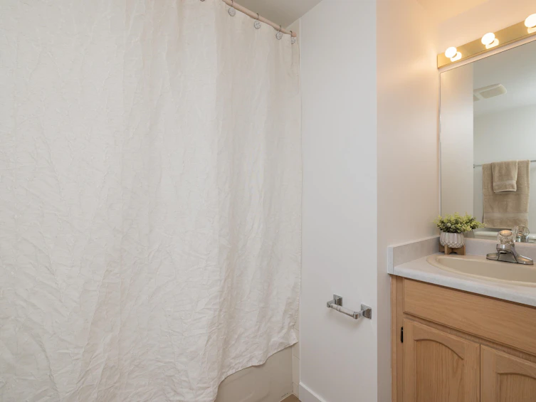 18638 59 Avenue, Surrey, BC, V3S 7Z8 - 32