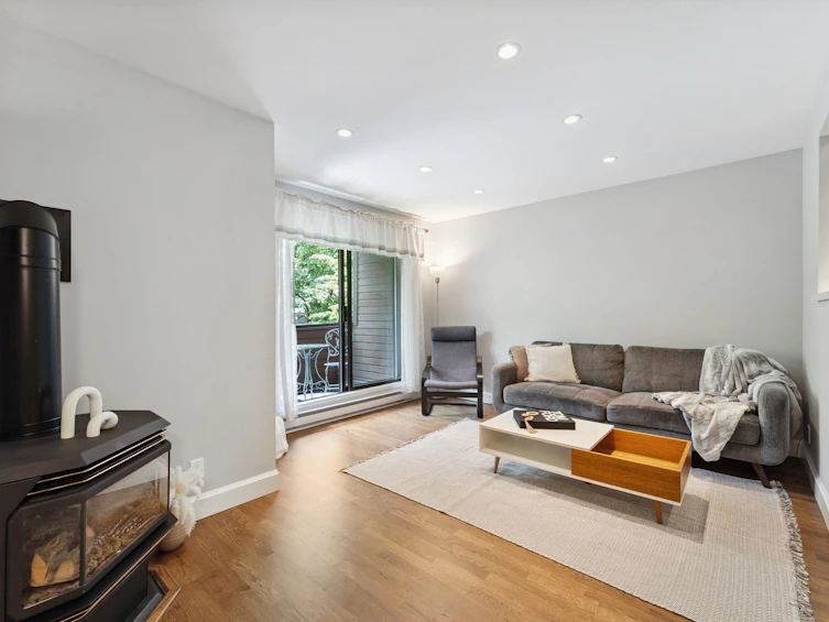 3349 Mountain Highway, North Vancouver, BC, V7K 2H4 - 6