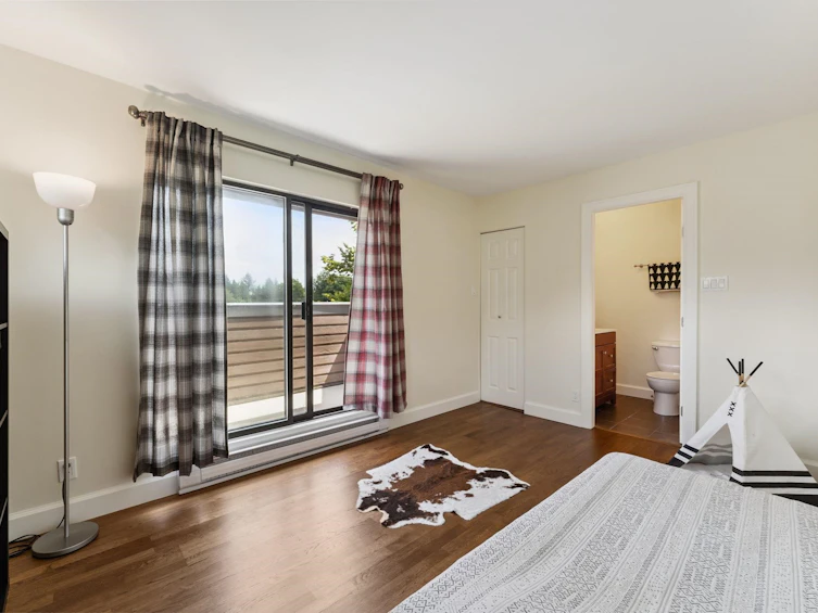 3349 Mountain Highway, North Vancouver, BC, V7K 2H4 - 28