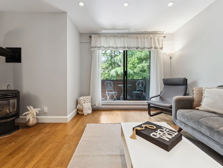 3349 Mountain Highway, North Vancouver, BC, V7K 2H4 - 8
