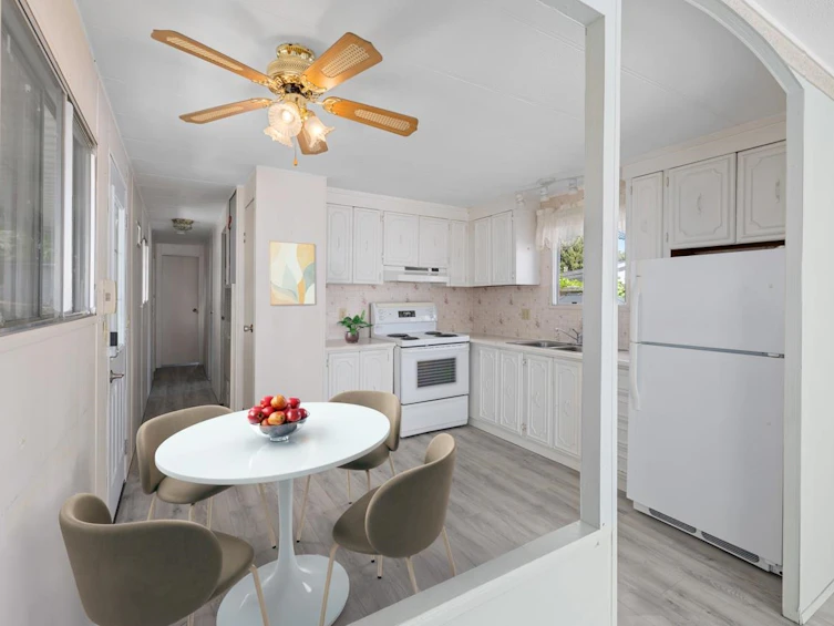 176-1840 160 Street, Surrey, BC, V4A 4X4 - 3