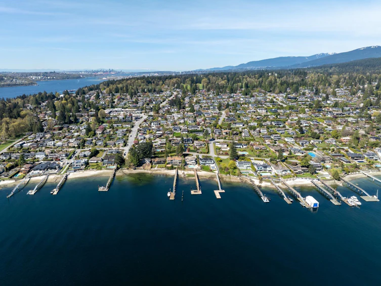587 Beachview Drive, North Vancouver, BC, V7G 1P8 - 36