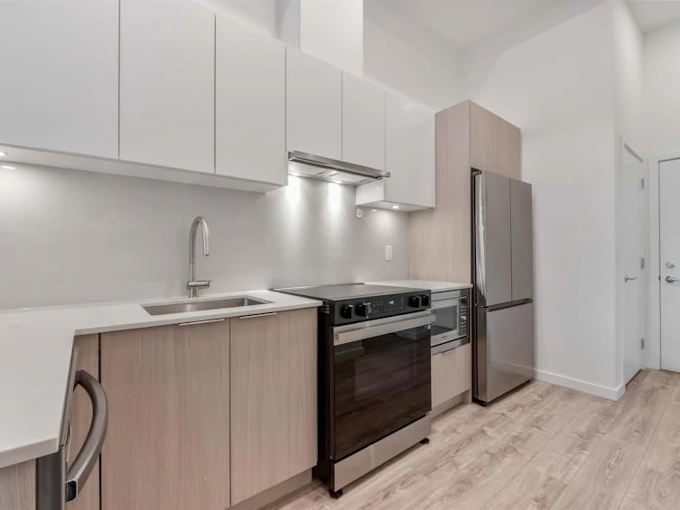 107-10829 140 Street, Surrey, BC, V3R 0H4 - 10