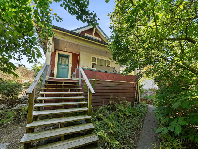 2996 Venables Street, Vancouver, BC, V5K 2R9 - 10