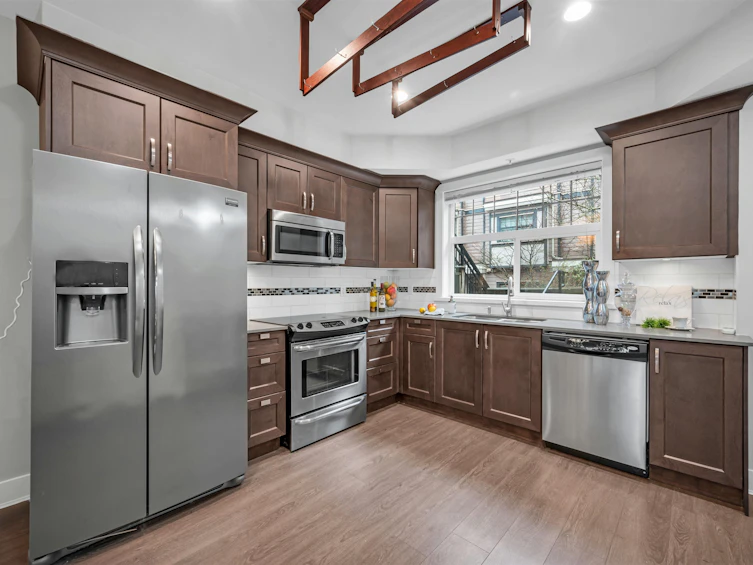 202-828 Royal Avenue, New Westminster, BC, V3M 1J9 - 9