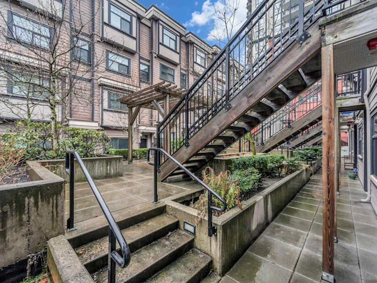 202-828 Royal Avenue, New Westminster, BC, V3M 1J9 - 20