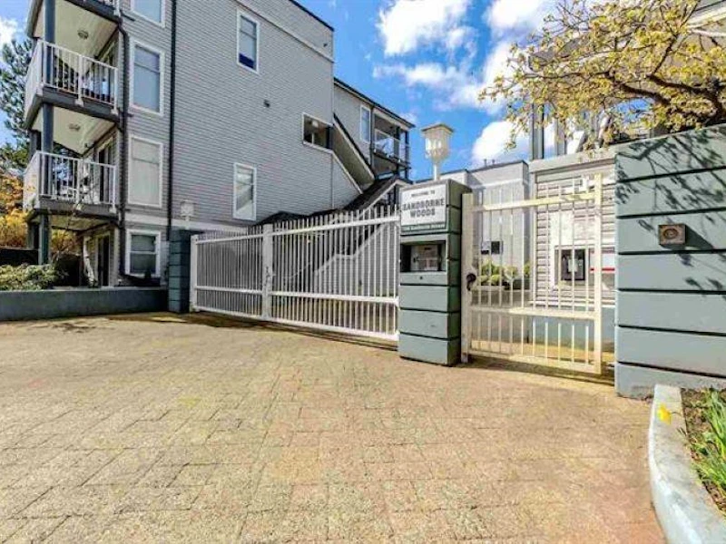 28 - 7345 Sandborne Avenue, Burnaby BC V3N 4W6
