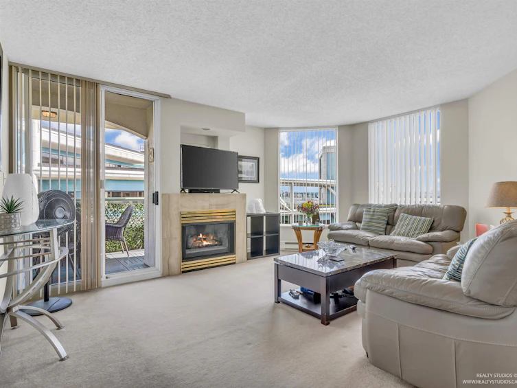 503-168 Chadwick Court, North Vancouver, BC, V7M 3L4 - 3