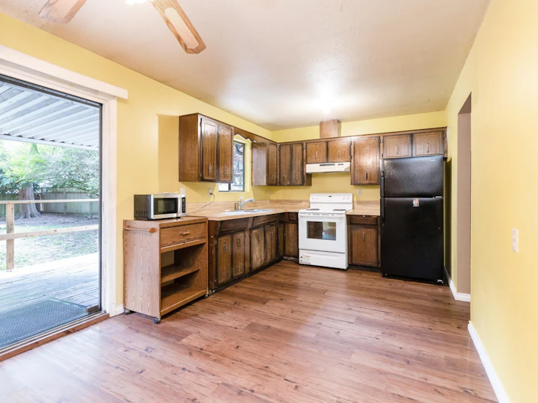 6711 141 Street, Surrey, BC, V3W 6X2 - 9