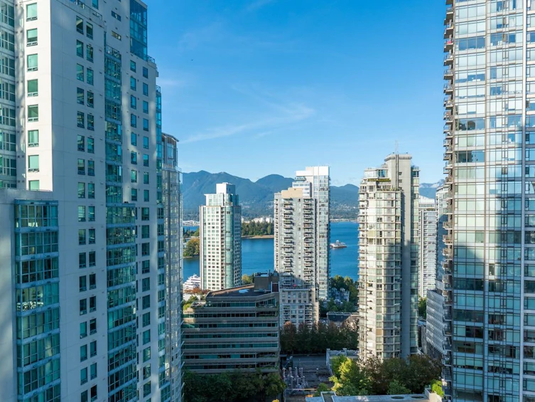 2001-1239 W Georgia Street, Vancouver, BC, V6E 4R8 - 15
