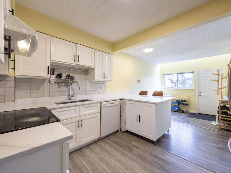 5602 Claude Avenue, Burnaby, BC, V5E 2M6 - 28