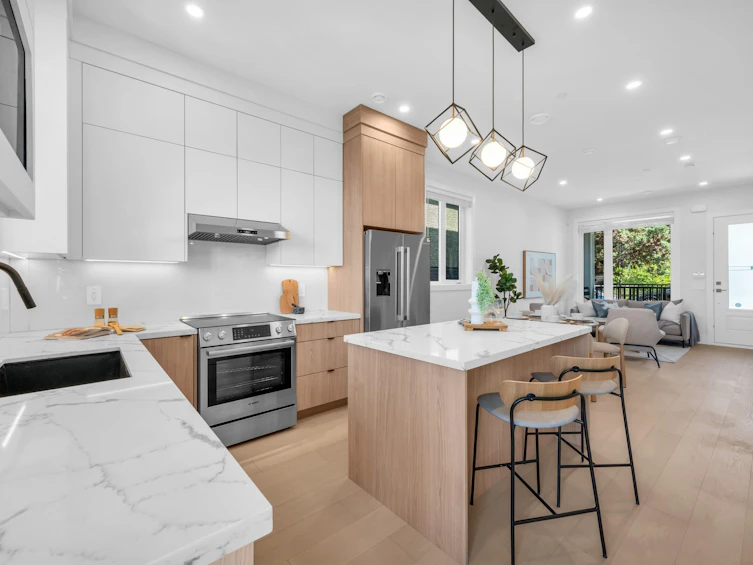 3415 Seaforth Drive, Vancouver, BC, V5M 4C6 - 8