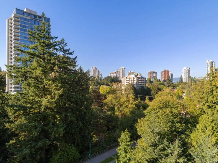 902-7088 18th Avenue, Burnaby, BC, V3N 0A2 - 24