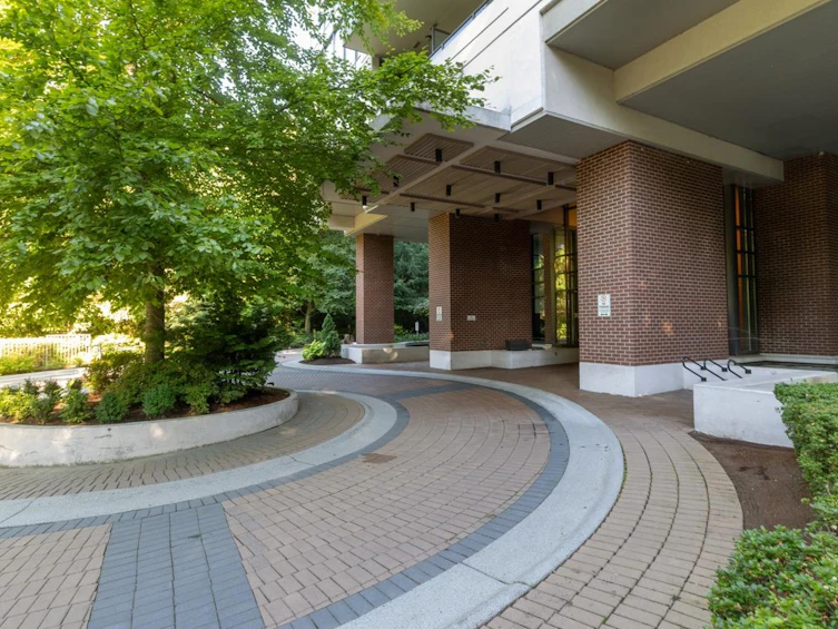 902-7088 18th Avenue, Burnaby, BC, V3N 0A2 - 30