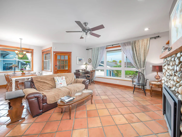6806 Linden Avenue, Burnaby, BC, V5E 3G4 - 11
