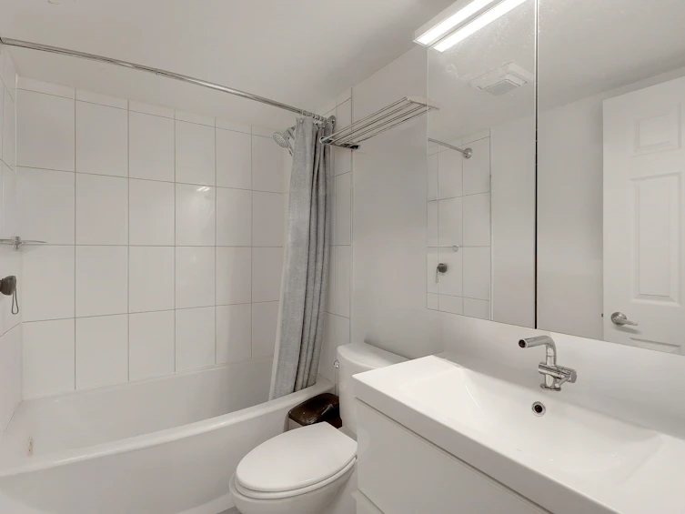 503-250 W 1st Street, North Vancouver, BC, V7M 1B4 - 12