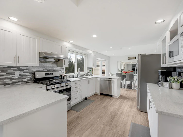 1668 Plateau Crescent, Coquitlam, BC, V3E 3B3 - 8