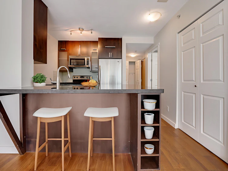 701-1420 W Georgia Street, Vancouver, BC, V6G 3K4 - 4
