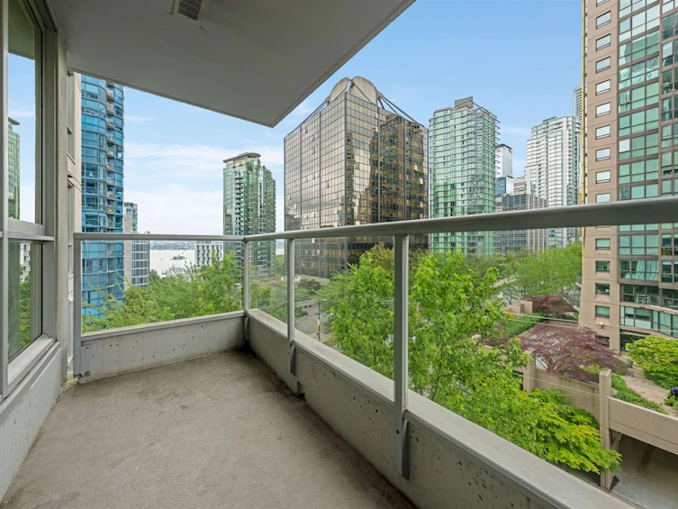 701-1420 W Georgia Street, Vancouver, BC, V6G 3K4 - 9