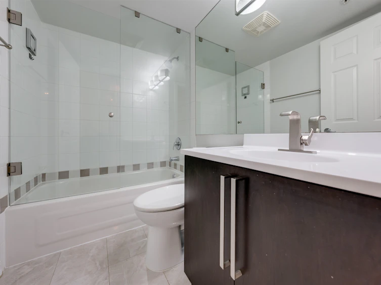 701-1420 W Georgia Street, Vancouver, BC, V6G 3K4 - 6
