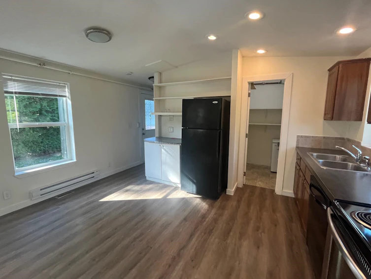25511 Dewdney Trunk Road, Maple Ridge, BC, V4R 1X8 - 14