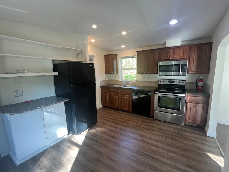 25511 Dewdney Trunk Road, Maple Ridge, BC, V4R 1X8 - 12
