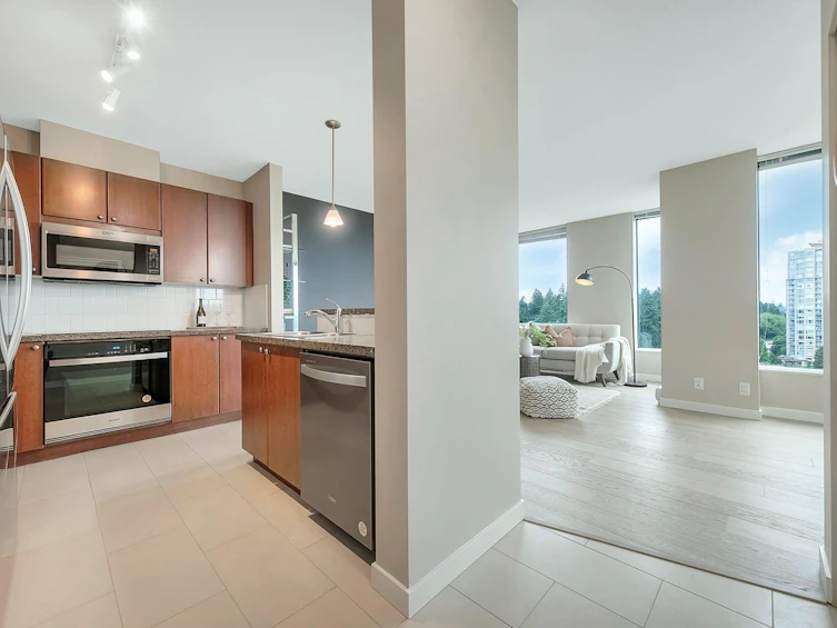 2203-15 E Royal Avenue, New Westminster, BC, V3L 0A9 - 10