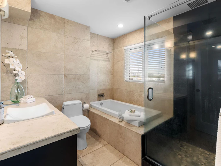 15341 Royal Avenue, Surrey, BC, V4B 1M9 - 12