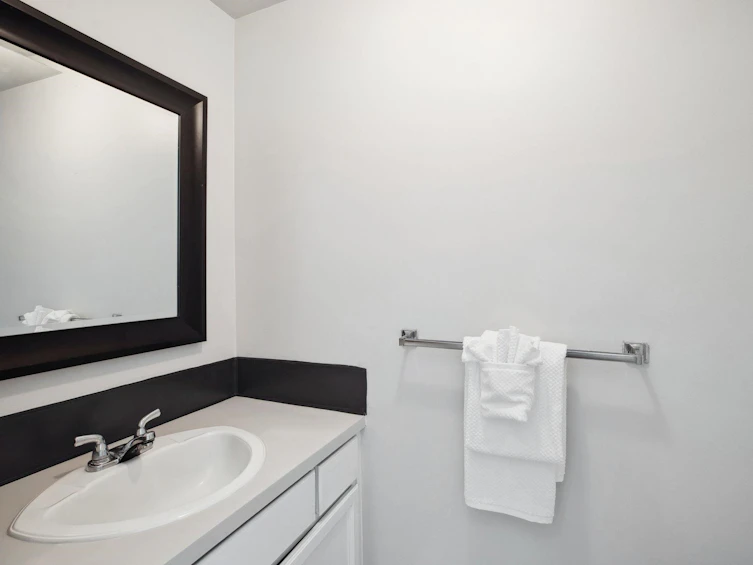 7347 Queenston Court, Burnaby, BC, V5A 3M5 - 26