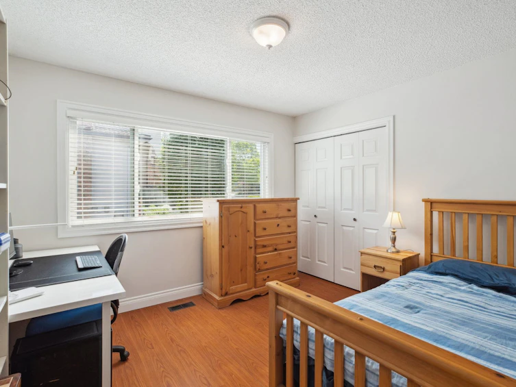 7347 Queenston Court, Burnaby, BC, V5A 3M5 - 16