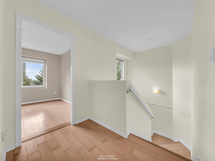 3461 Amberly Place, Vancouver, BC, V5S 4P9 - 18