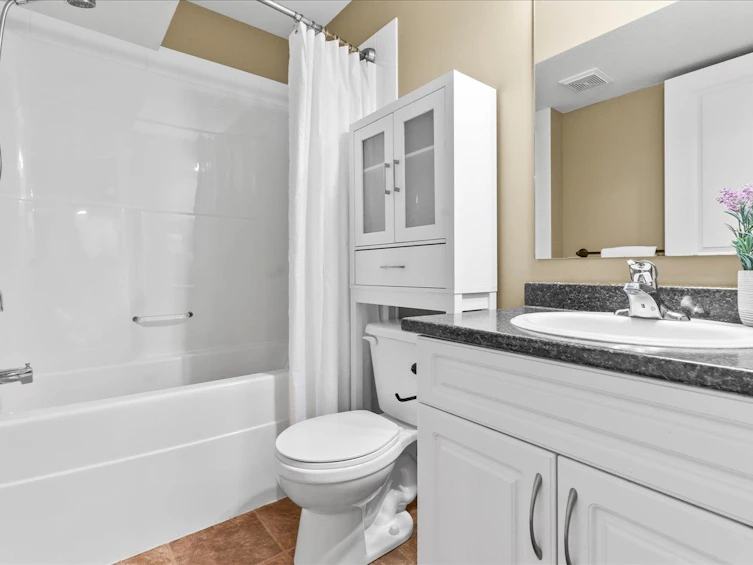45480 Ariel Place, Cultus Lake, BC, V2R 0K7 - 32