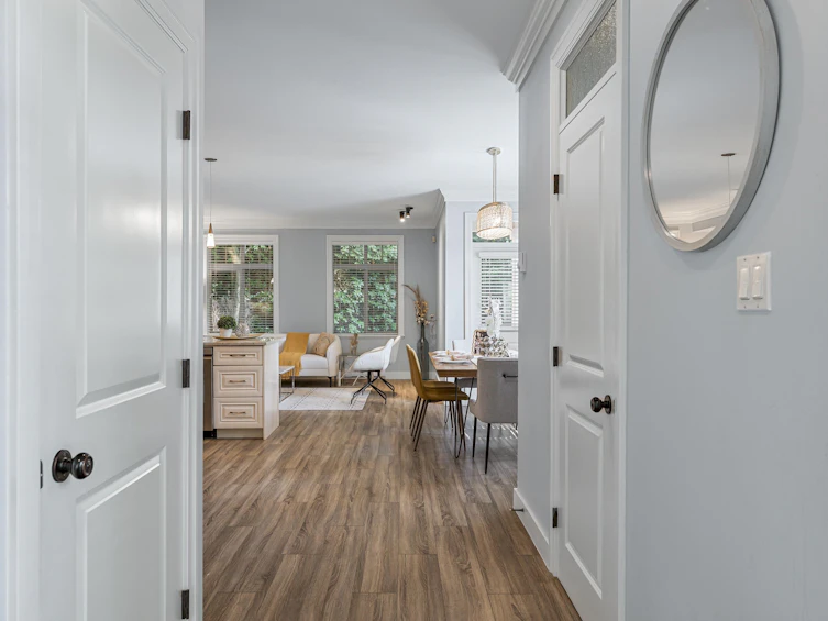 5-9600 No. 3 Road, Richmond, BC, V7A 1W3 - 7