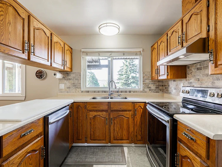 1454 June Crescent, Port Coquitlam, BC, V3C 2Y1 - 9