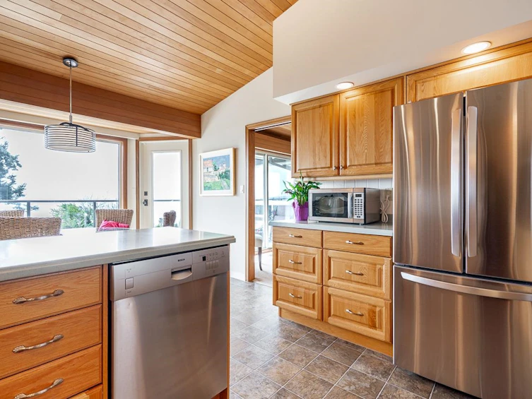 14366 Magdalen Avenue, Surrey, BC, V4B 2X3 - 19