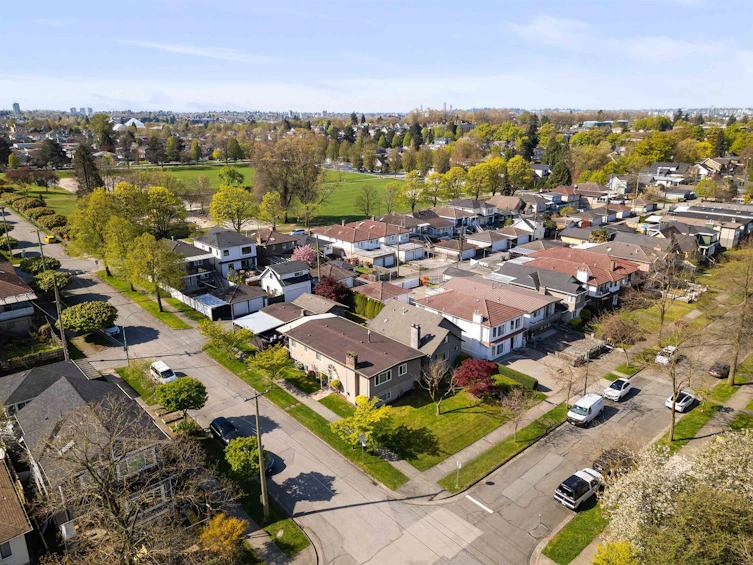 1425 Slocan Street, Vancouver, BC, V5K 4X5 - 32