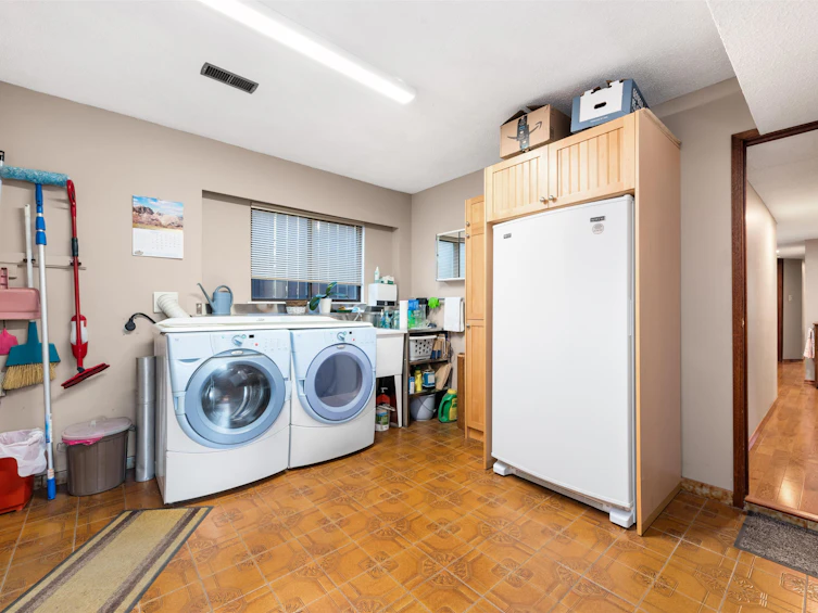 1425 Slocan Street, Vancouver, BC, V5K 4X5 - 24