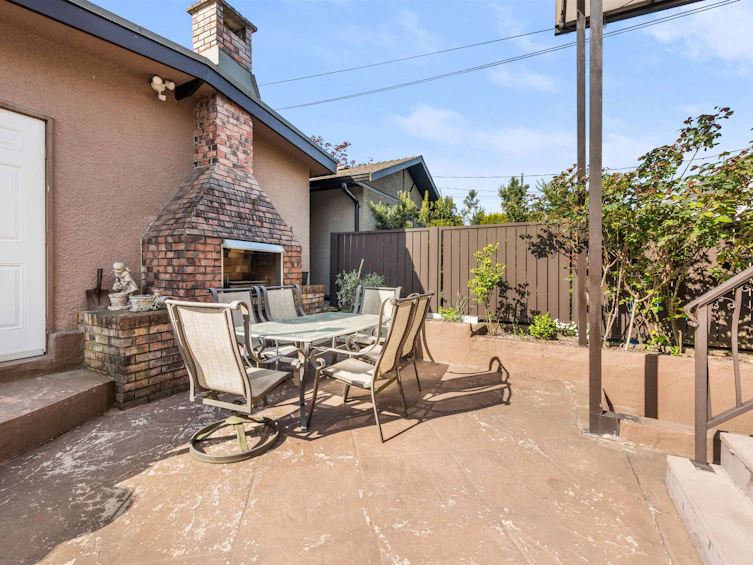 1425 Slocan Street, Vancouver, BC, V5K 4X5 - 27