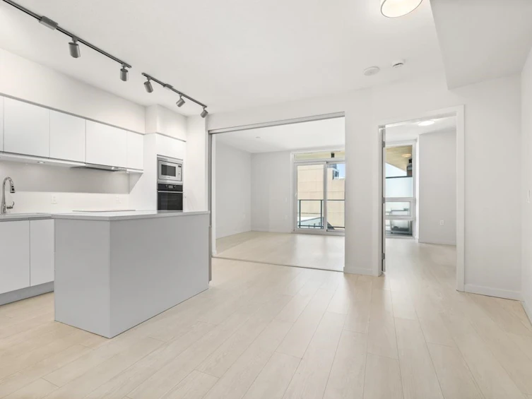 823-180 E 2nd Avenue, Vancouver, BC, V5T 0K4 - 2