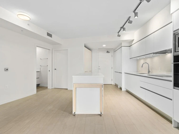 823-180 E 2nd Avenue, Vancouver, BC, V5T 0K4 - 8