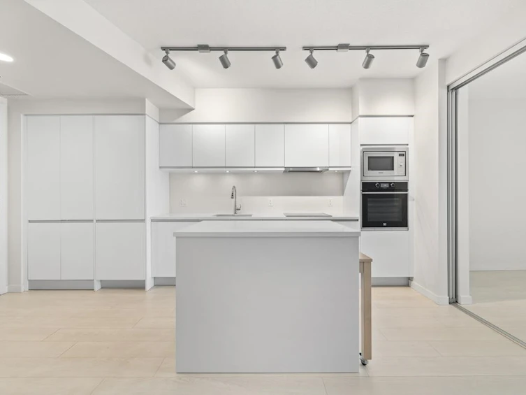 823-180 E 2nd Avenue, Vancouver, BC, V5T 0K4 - 3