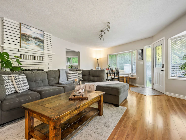 45942 Sleepy Hollow Road, Cultus Lake, BC, V2R 5A8 - 2