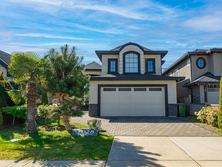 5028 Maple Road, Richmond, BC, V7E 1G3
