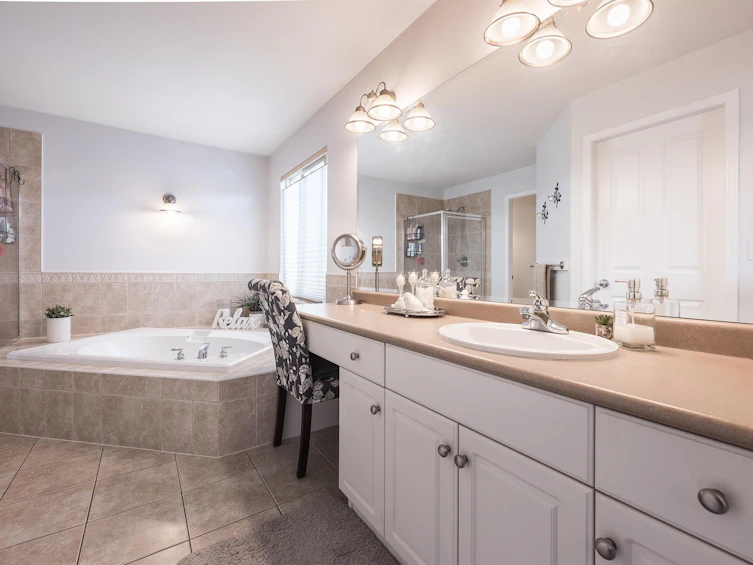 36250 S Auguston Parkway, Abbotsford, BC, V3G 2Y9 - 18