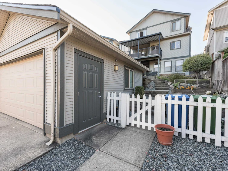 36250 S Auguston Parkway, Abbotsford, BC, V3G 2Y9 - 37
