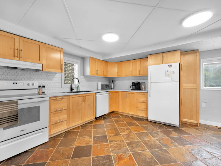 235 Pembina Street, New Westminster, BC, V3M 5J3 - 13