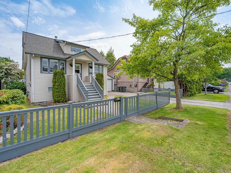 235 Pembina Street, New Westminster, BC, V3M 5J3 - 3