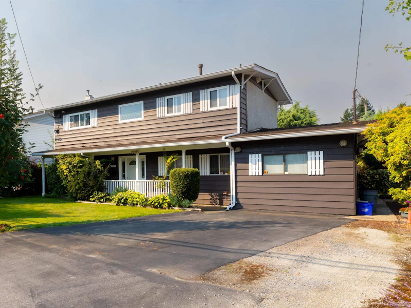 9487 118th Street, Delta BC V4C 6J3