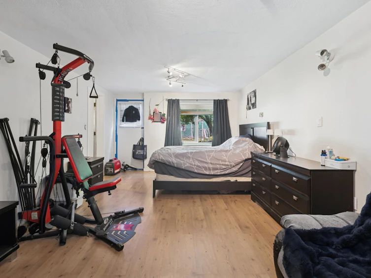 4379 Capilano Road, North Vancouver, BC, V7R 4J8 - 24